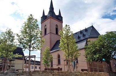 Rauenthal01 | &copy; Pfarrei St. Peter und Paul Rheingau