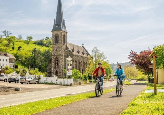 Rheinradweg Filsen | &copy; Dominik Ketz/Romantischer Rhein Tourismus GmbH