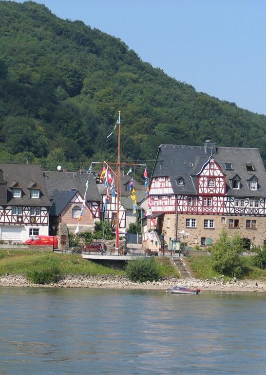 Rheinansicht Spay1 | © Tourist Information Erlebnis Rheinbogen Rheinansicht Spay1 | © Tourist Information Erlebnis Rheinbogen