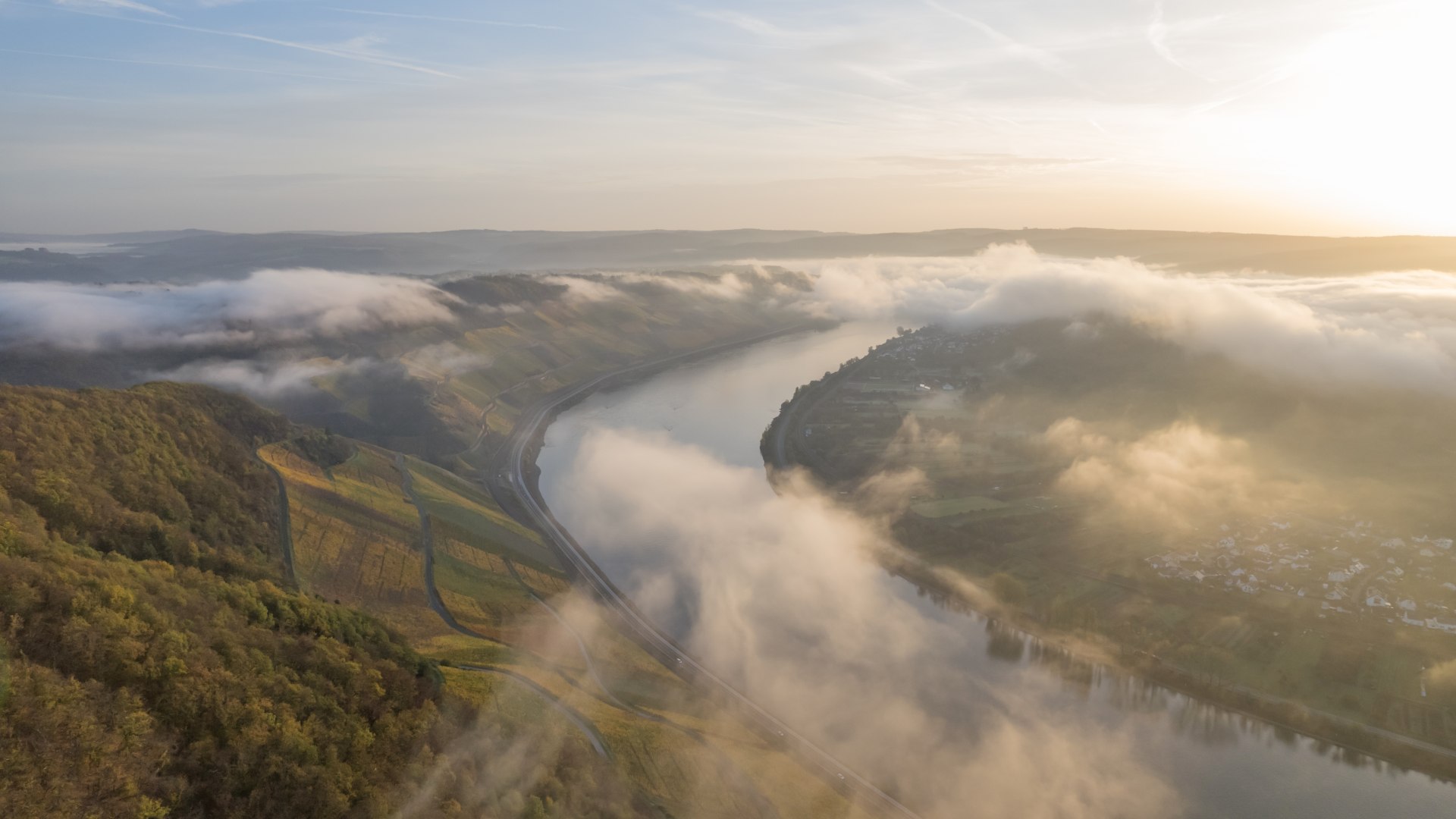 Bopparder Hamm mit Herbstnebel | © Andreas Pacek, fototour-deutschland.de (CC BY 4.0)