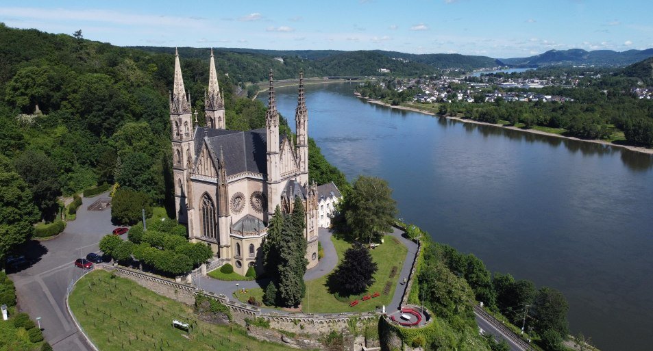 Blick auf die Apollinariskirche | &copy; Dan Hummel, Stadt Remagen