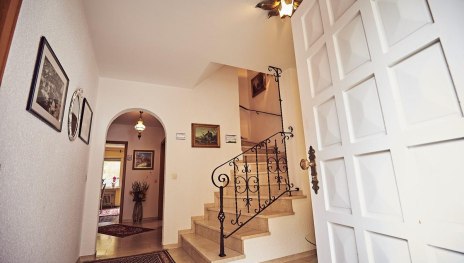 Eingang | &copy; G&auml;stehaus La Madonnina