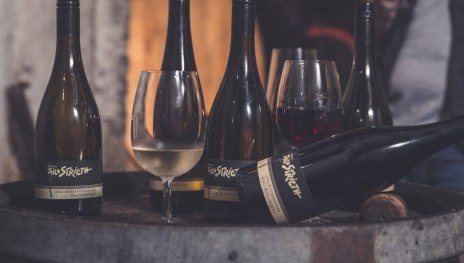 Weinflasche Weingut Strieth | © Weingut Strieth Weinflasche Weingut Strieth | © Weingut Strieth