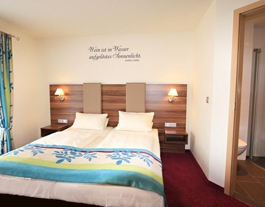 Room_002 | © Hotel Altdeutsche Weinstube Rüdesheim