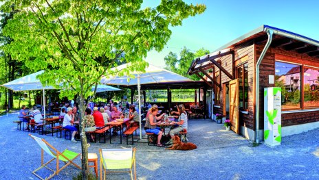 Weinprobierstand Martinsthal | © Jens Zechmeister Weinprobierstand Martinsthal | © Jens Zechmeister