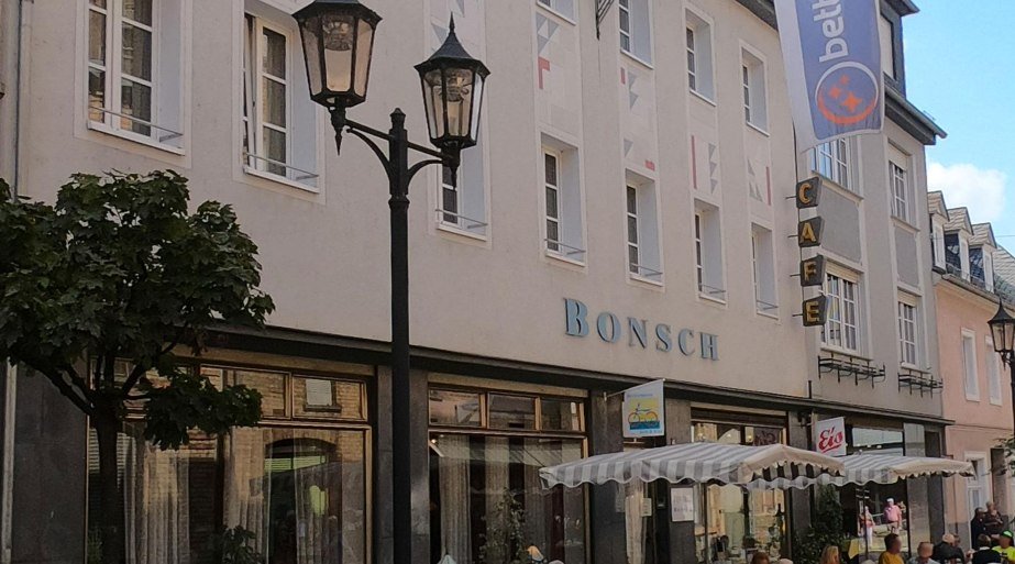 Cafe-Bonsch | &copy; Karl Bonsch