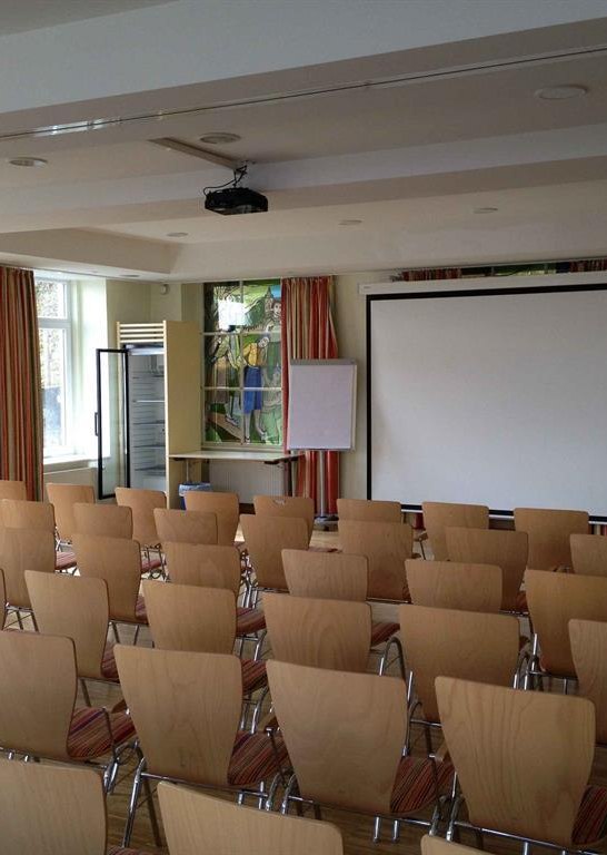 Tagungsraum bestuhlt | &copy; Jugendherberge