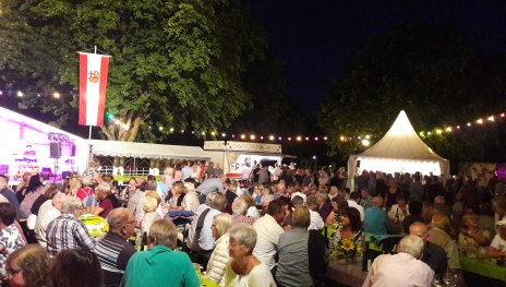 Weinmarkt Publikum | &copy; TI HuMi