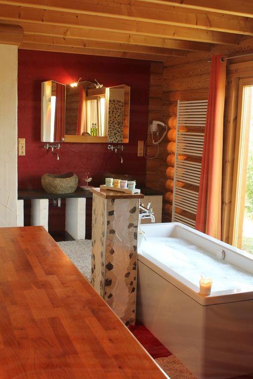 Badezimmer | &copy; Elodie V&auml;th