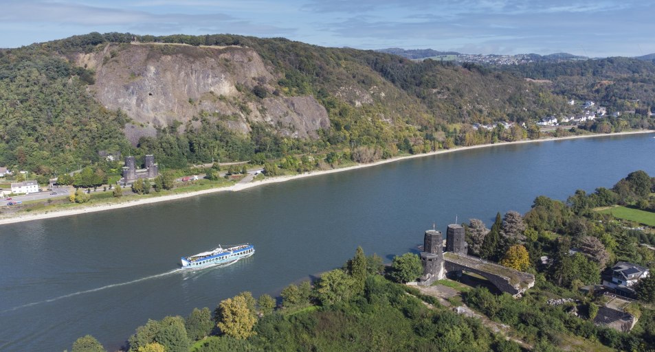 Moby Dick auf dem Rhein bei Remagen | © Dan Hummel Moby Dick auf dem Rhein bei Remagen | © Dan Hummel