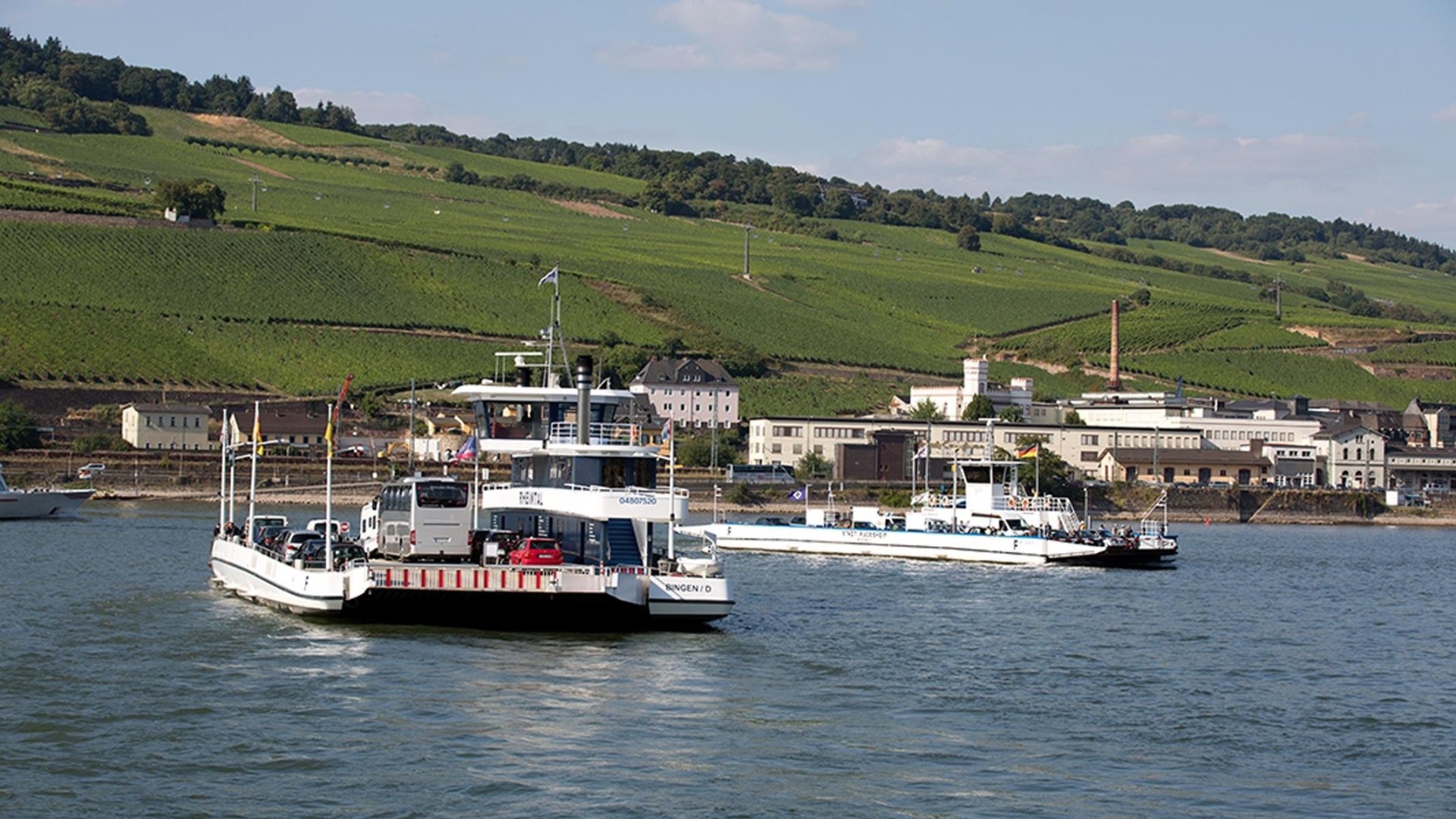 Autofähren vor Rüdesheim | © Bingen-Rüdesheimer Autofähren vor Rüdesheim | © Bingen-Rüdesheimer