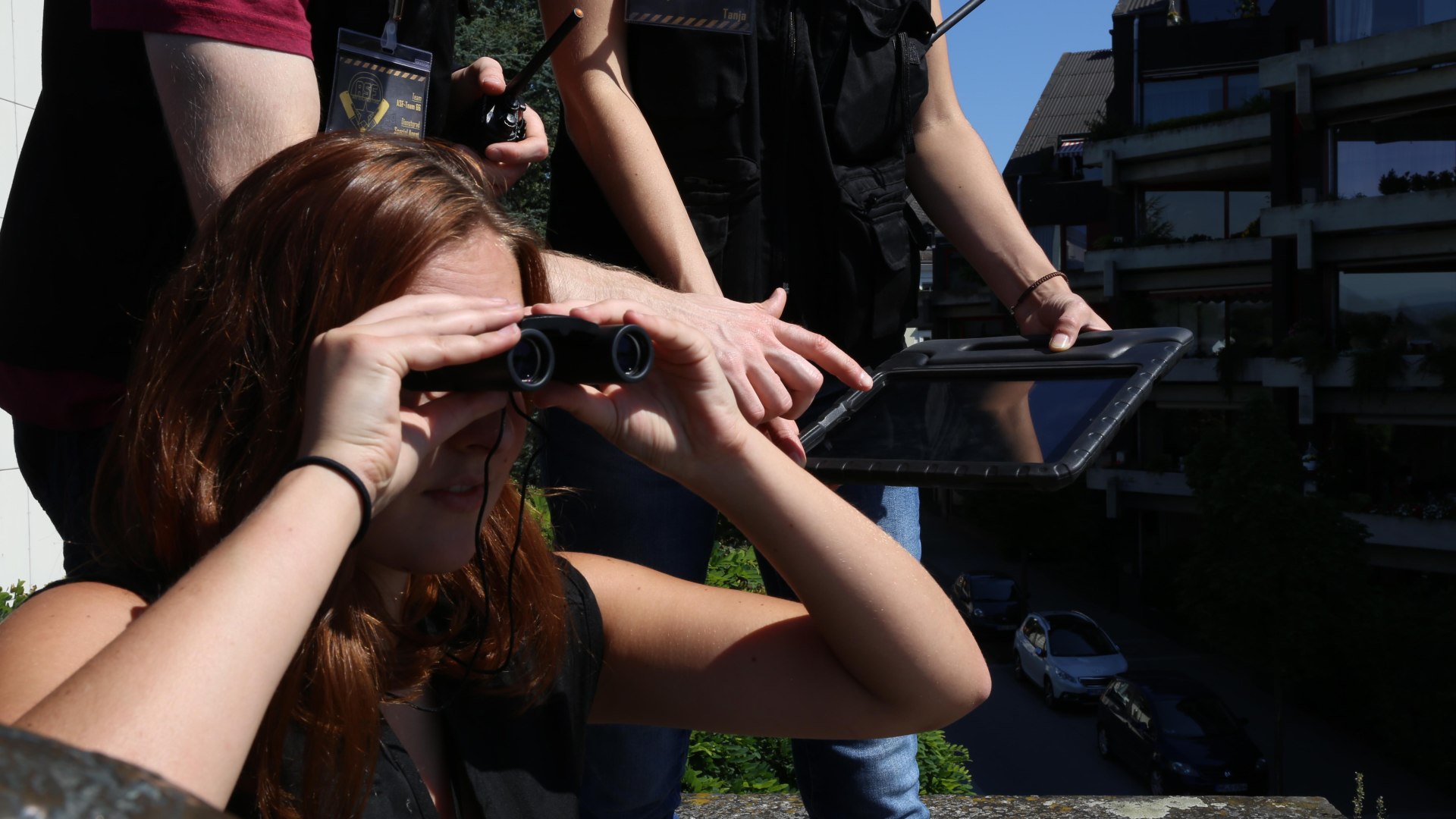 Team mit Agentenausrüstung | © 66 Minuten Team mit Agentenausrüstung | © 66 Minuten