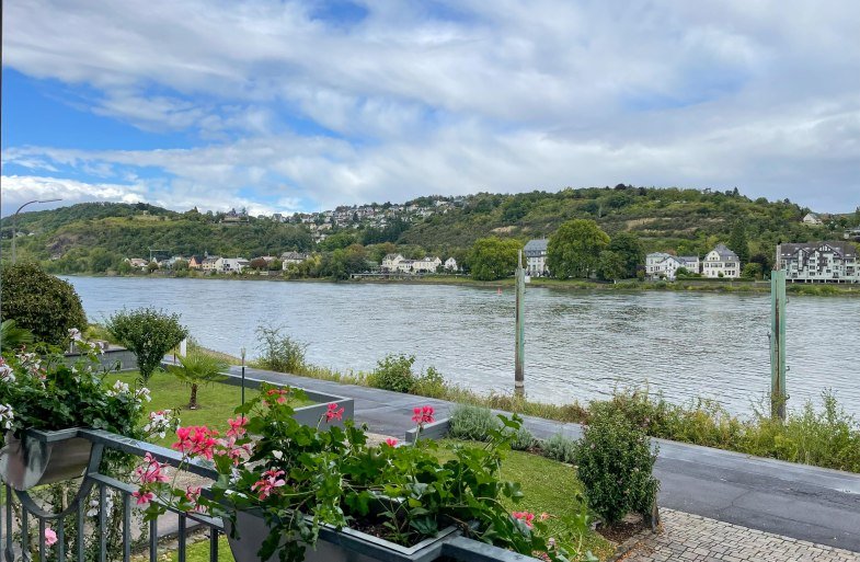 Ausblick vom Balkon | &copy; Verena Weyl