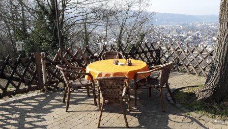 Burgrestaurant Außenterrasse | © Fam. Pehlivanov, Lahnstein Burgrestaurant Außenterrasse | © Fam. Pehlivanov, Lahnstein