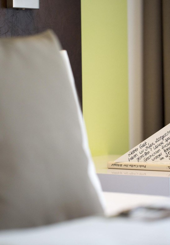 Liebe Details im Zimmer | &copy; M Igel, Hotel im Schulhaus
