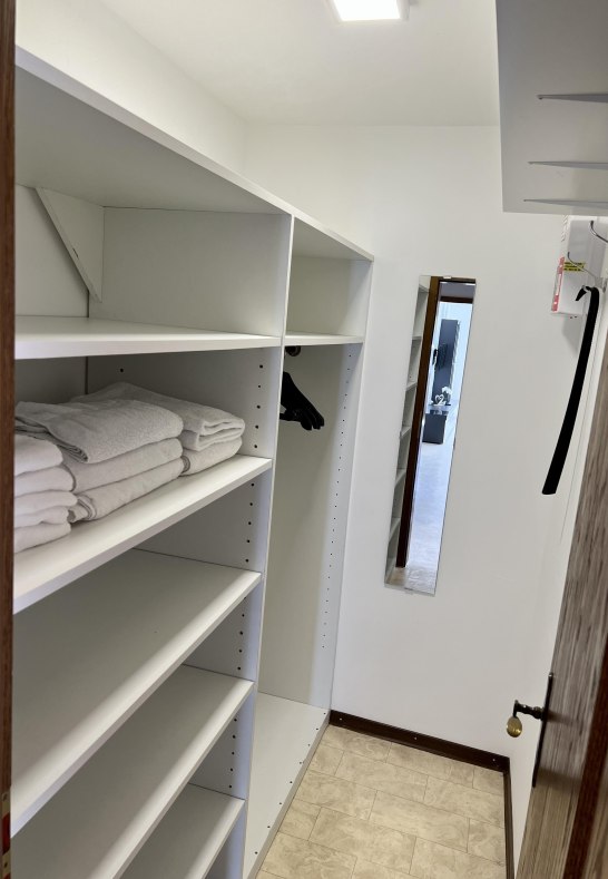 7 Fewo - Begehbarer Kleiderschrank | &copy; Fam. Hartel, Dellhofen