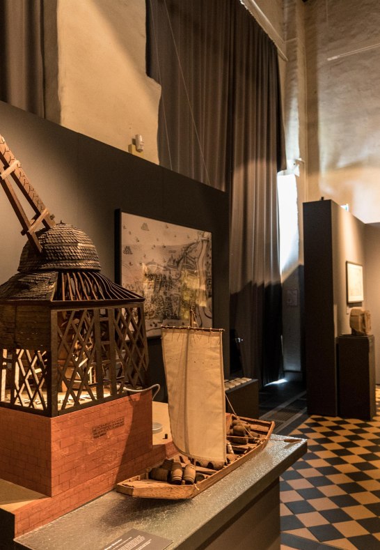 Model Kran im Museum | &copy; Dominik Ketz