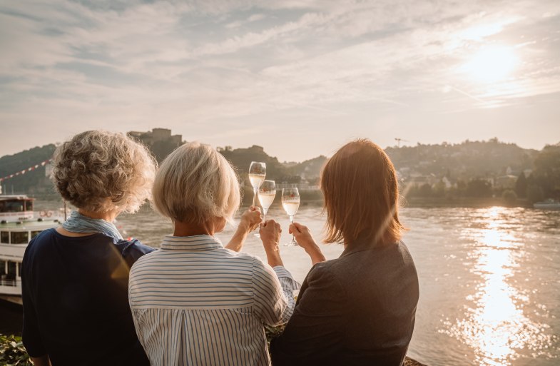 Michaela Rauch-Krist, Brigitte Dürr und Anja Staudt - Koblenzer Sektmuseum Michaela Rauch-Krist, Brigitte Dürr und Anja Staudt - Koblenzer Sektmuseum