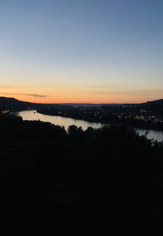 Rheinblick am Abend | &copy; Hinrichsen
