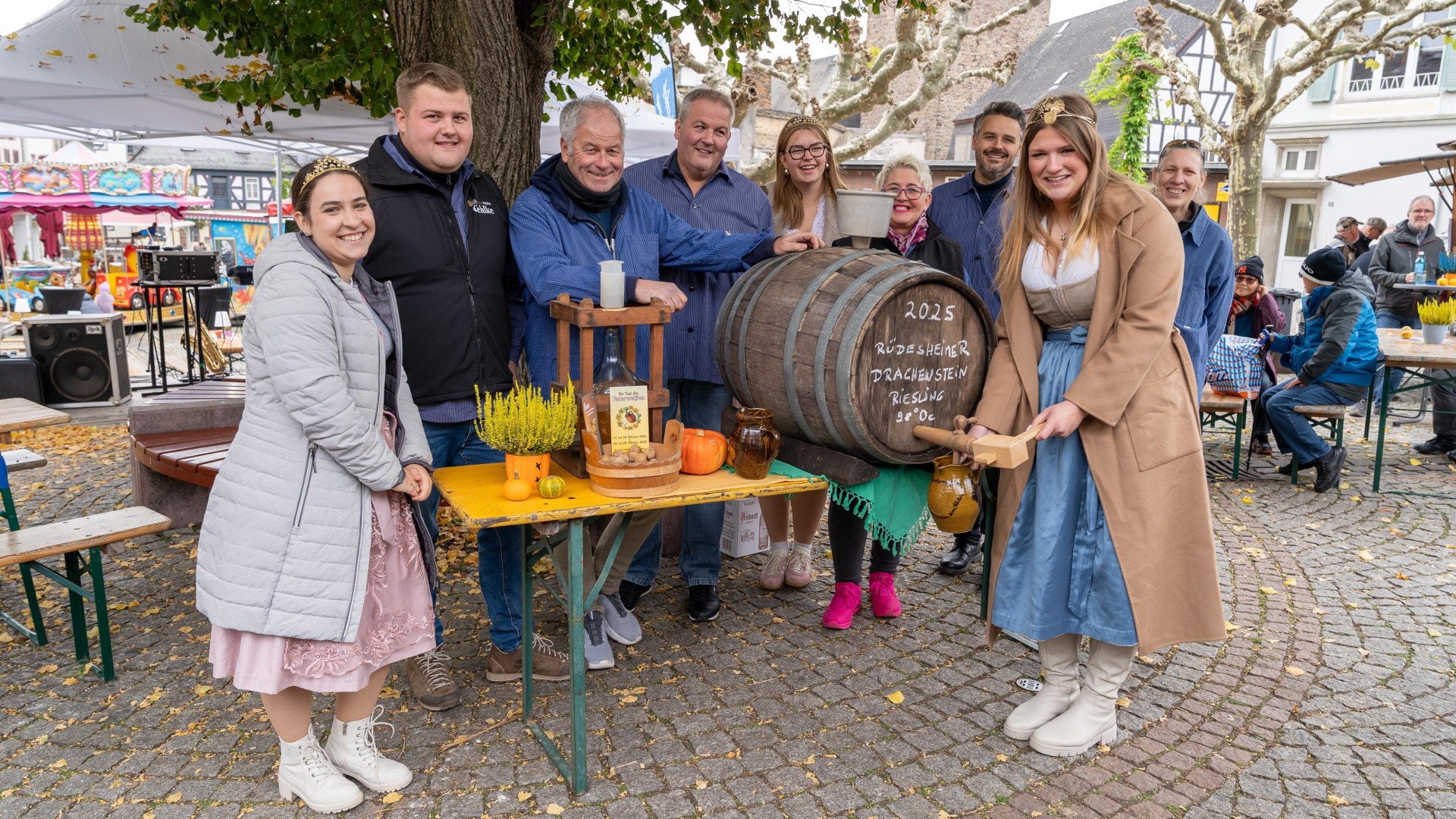 Tages des Federweißen - Winzer beim Umzug | © pixelStyling Tages des Federweißen - Winzer beim Umzug | © pixelStyling