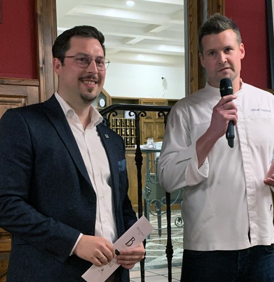 Barth_and_Friends_im_Jean | &copy; Wein- und Sektgut Barth