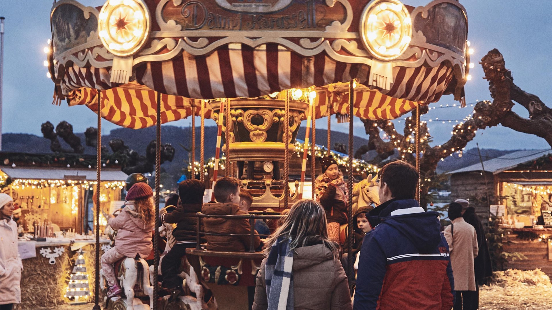 Karussell | &copy; Marco Rothbrust
