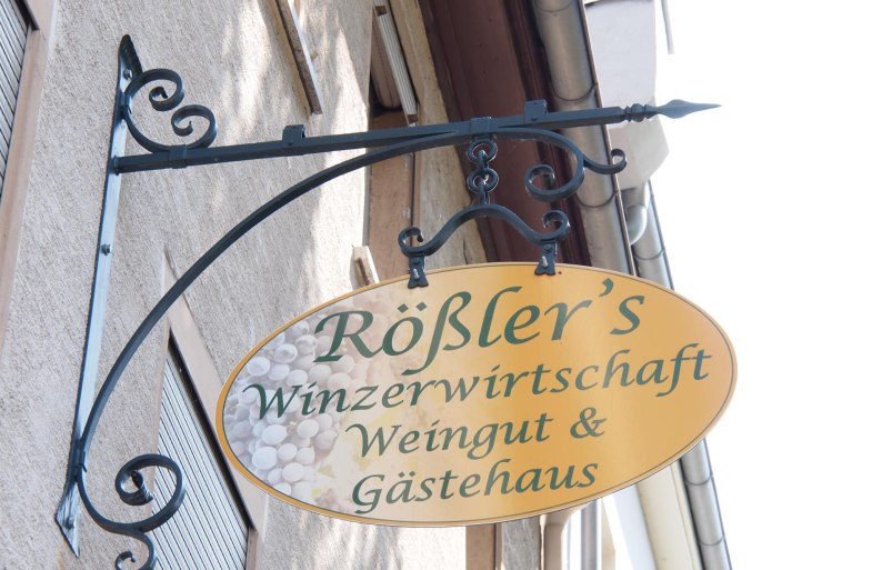 Wegweiser | © Weingut Michael Rößler Wegweiser | © Weingut Michael Rößler