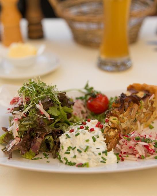 &copy; Weinhaus Weiler