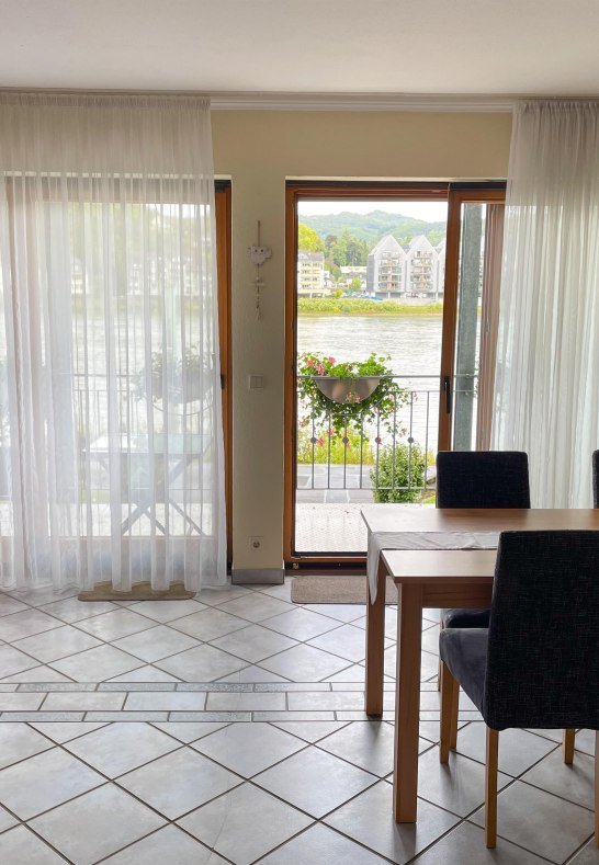 Wohn- und Essbereich | © Verena Weyl