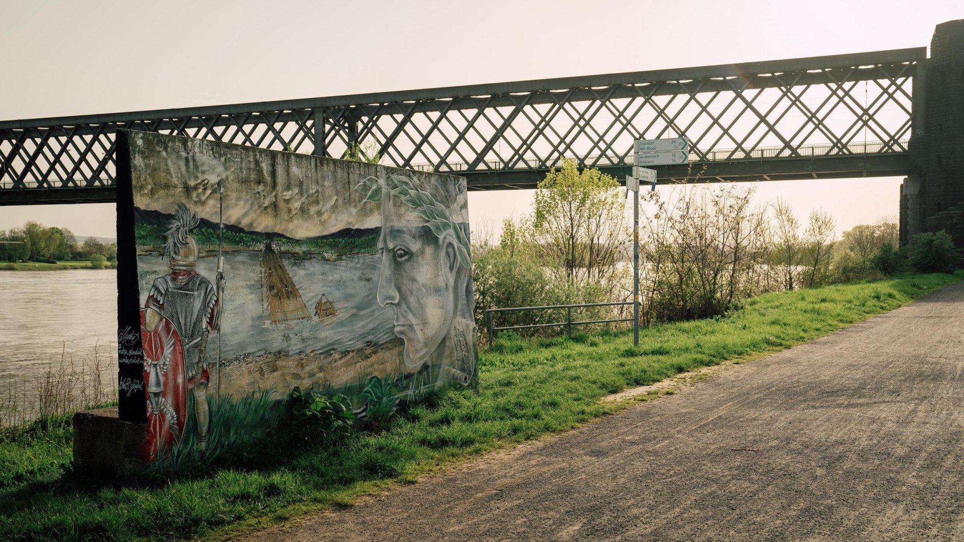 Caesar Rheinüberquerung Graffiti | © Zimpfer_Photography Caesar Rheinüberquerung Graffiti | © Zimpfer_Photography