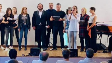 Dunjas singing class | &copy; Meuer