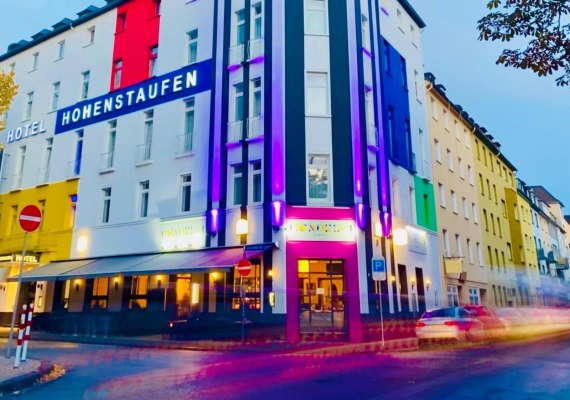 Außenansicht Tag | © Hotel Hohenstaufen