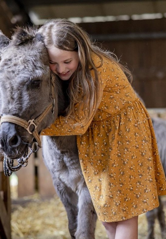 Hof.Hardth&ouml;he.Esel.M&auml;dchen2 | &copy; Tourist-Information Oberwesel