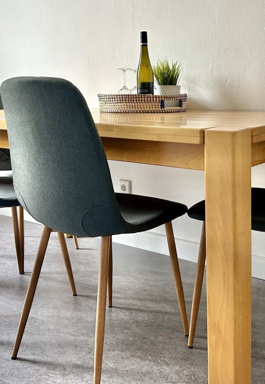 Esstisch | &copy; &copy; 2025 LaBed