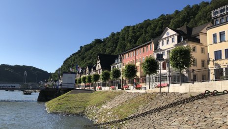 Uferpromenade in St. Goar | &copy; rheingucken.de