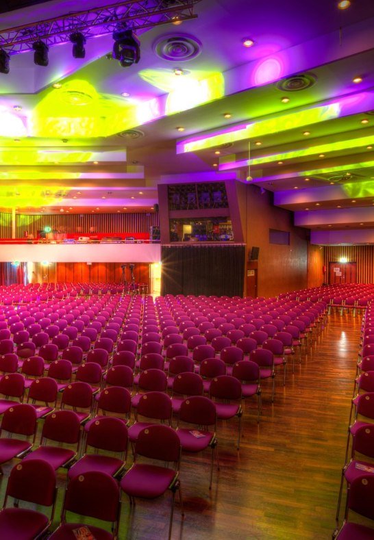 Stadthalle Lahnstein Konzertbestuhlung Saal | © Stadthalle Lahnstein Stadthalle Lahnstein Konzertbestuhlung Saal | © Stadthalle Lahnstein