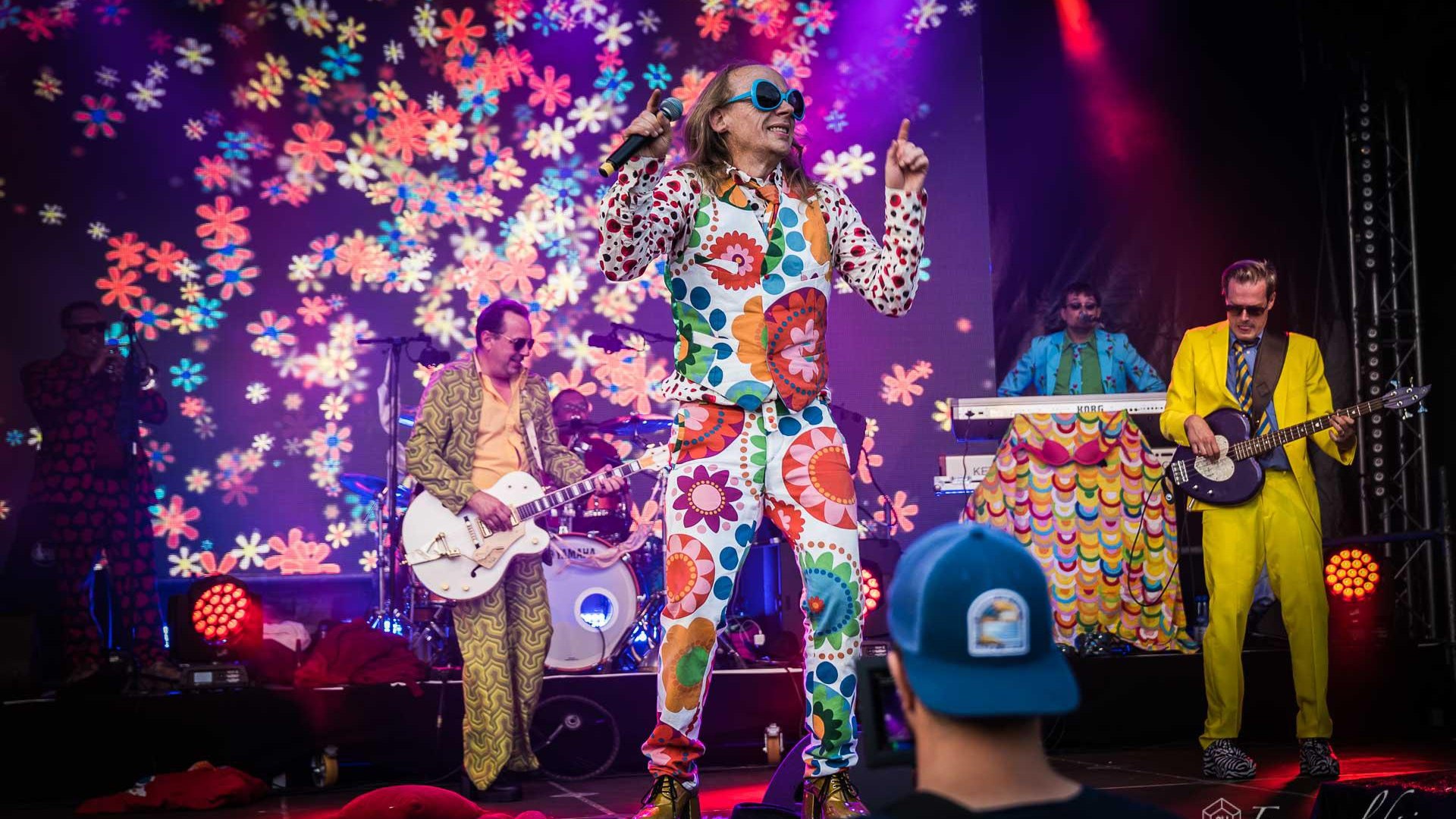 Plateausohlen | &copy; Oliver Haremsa