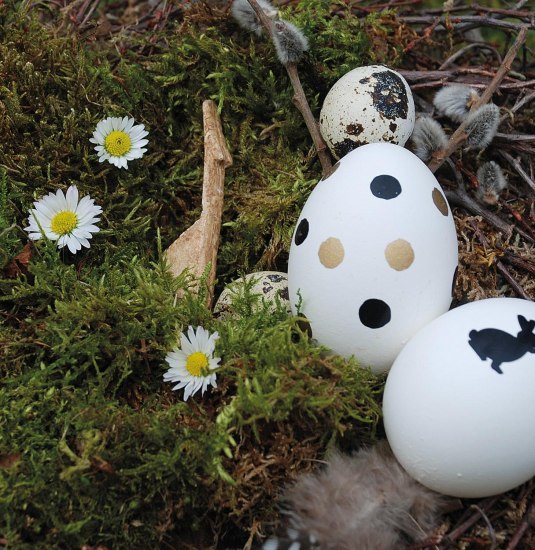 Ostereier und Frauenfigur Gönnersdorf | © LEIZA/A.-L.Rosenthal Ostereier und Frauenfigur Gönnersdorf | © LEIZA/A.-L.Rosenthal