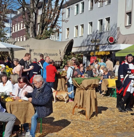 Ehrengarde bei den Markttagen | © Dehenn Ehrengarde bei den Markttagen | © Dehenn