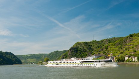 Flusskreuzfahrtschiff bei St. Goar | &copy; Dominik Ketz / Rheinland-Pfalz Tourismus GmbH