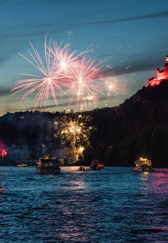 Feuerwerk zu Rhein in Flammen Spay-Koblenz | &copy; Dominik Ketz