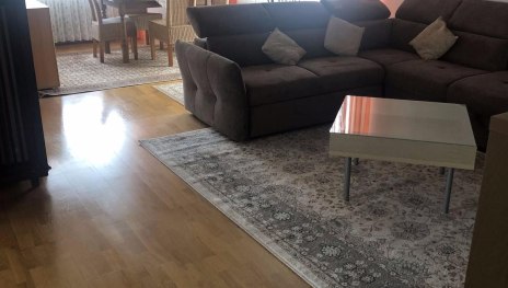 Gro&szlig;z&uuml;giger Wohn- und Essbereich | &copy; Elfriede Kaminski