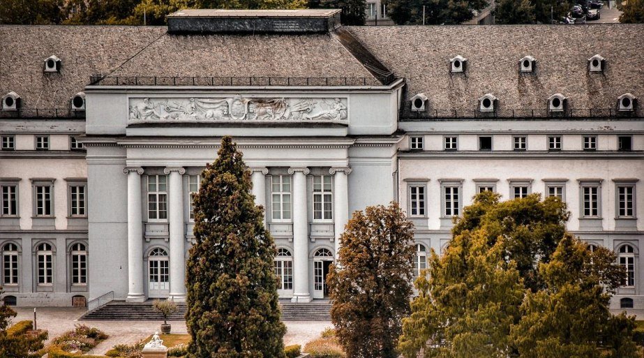 Schloss | &copy; Johannes Bruchhof