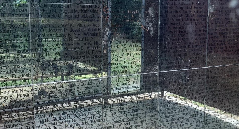 Spiegel-Container 1 | &copy; Andernach.net GmbH