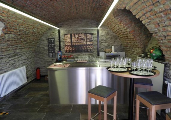 Vinothek 2 | &copy; Weinbruderschaft Breyer H&auml;mmchen