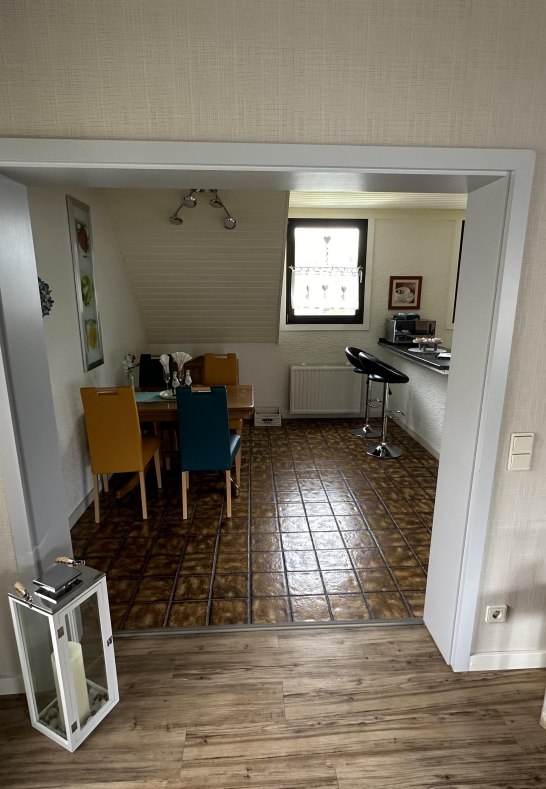 Durchgang vom Wohnzimmer in die K&uuml;che | &copy; Hedi Sommers