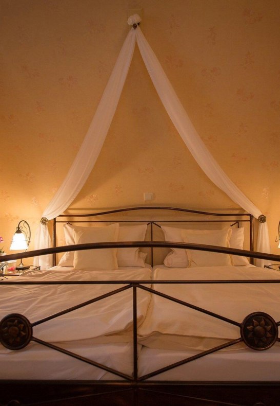 Superior Room Burgblick | &copy; Weinhaus Weiler