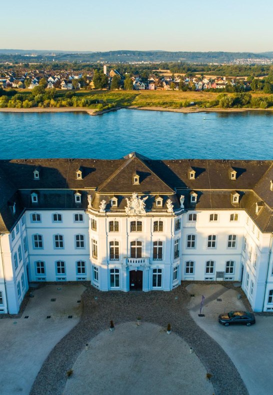 Schloss von oben | &copy; Mahlow Media