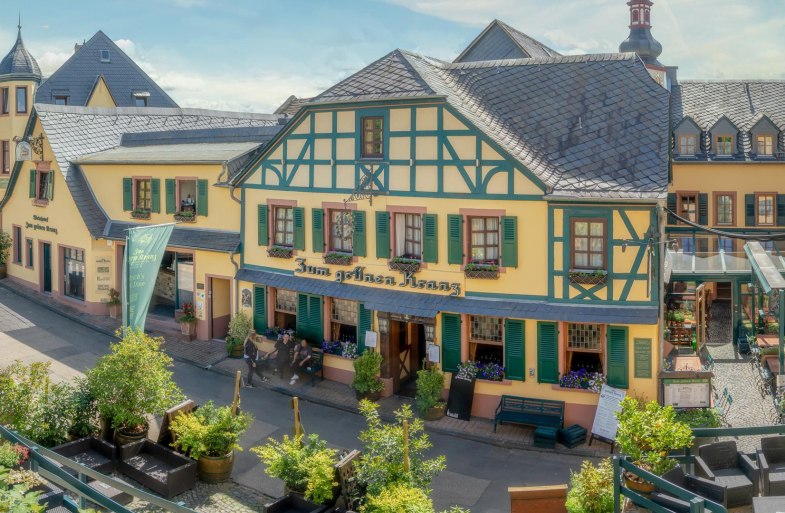 Hotel Ansicht Pano 3zu2a | &copy; Thomas Weinsheimer