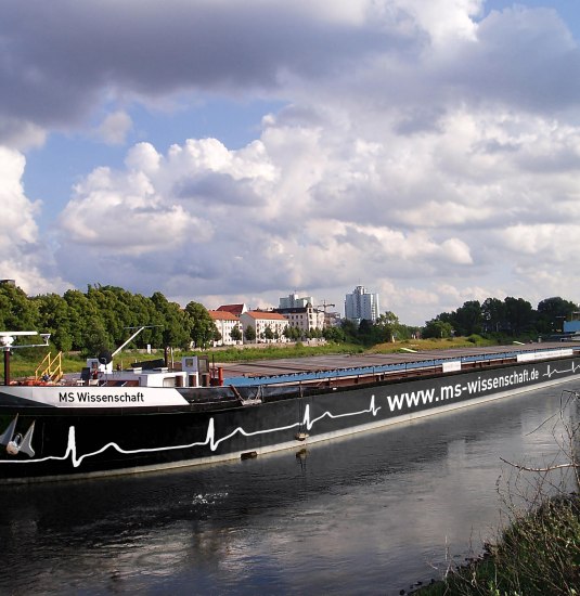 MS Wissenschaft im Wissenschaftsjahr 2026 | &copy; Gabriel_Kienast / Wissenschaft im Dialog